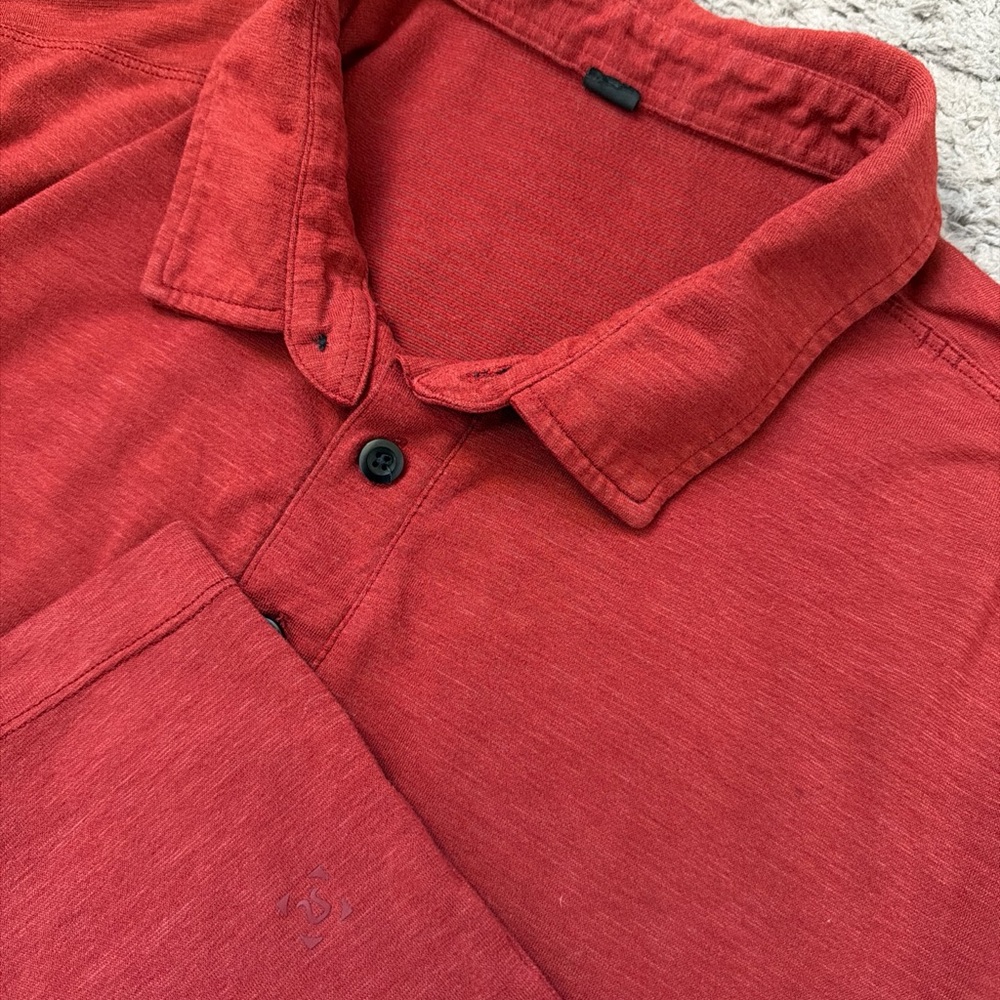Lululemon Men’s Maroon Large Polo Shirt  ON BOTH ARMPITS HAVE STAINS